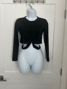 NVGTN workout top black long sleeves Medium